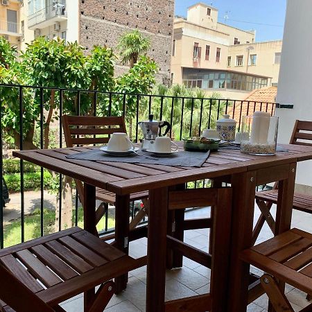 Vittorio Emanuele House Apartamento Catânia Exterior foto
